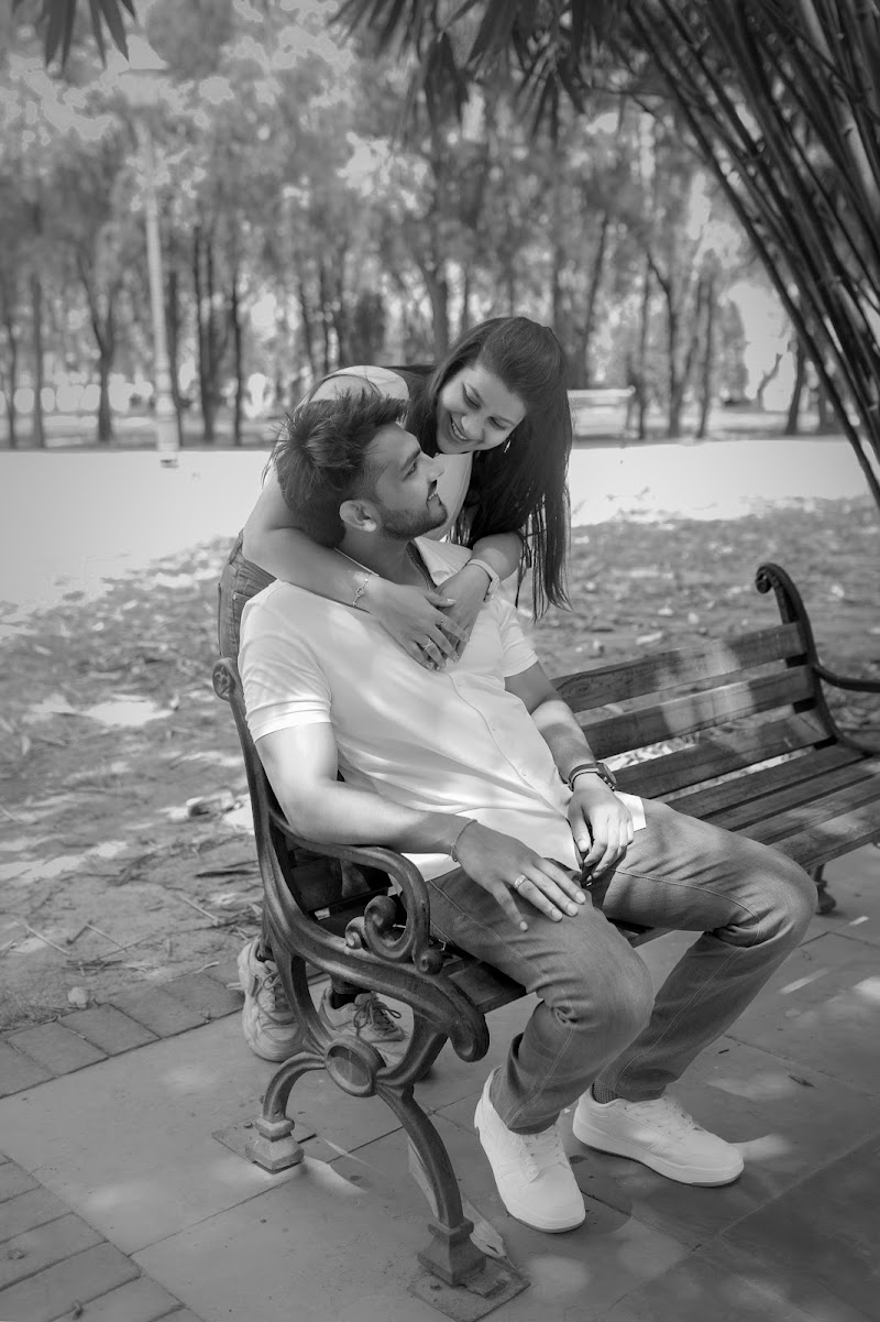Anchal × Abishek — frame 31