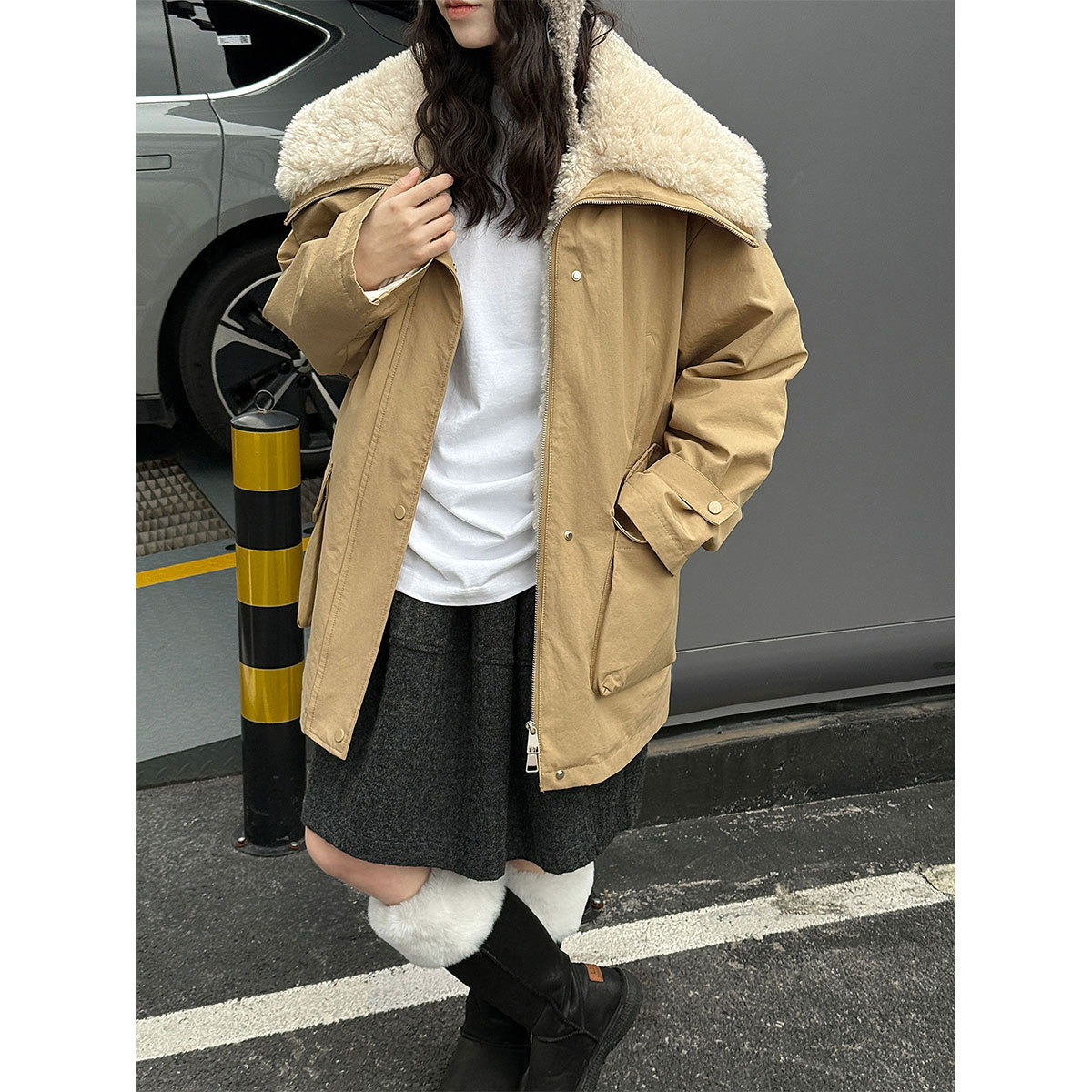 Parka down jacket with lamb fleece lining