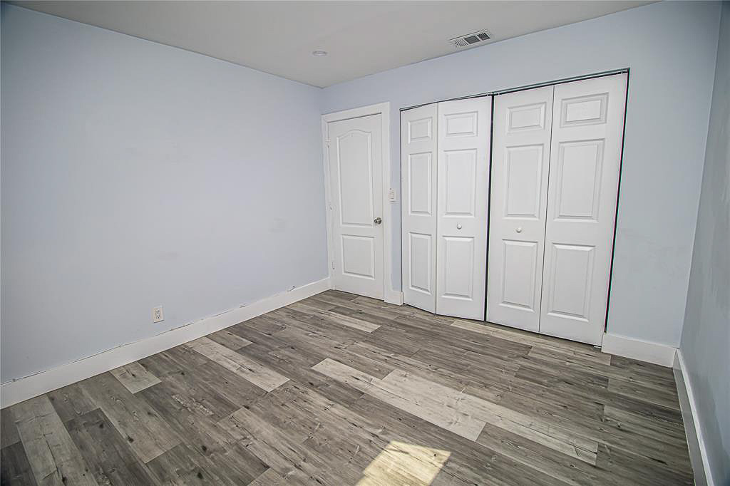 Updated Hollywood 4Plex! property photo 11