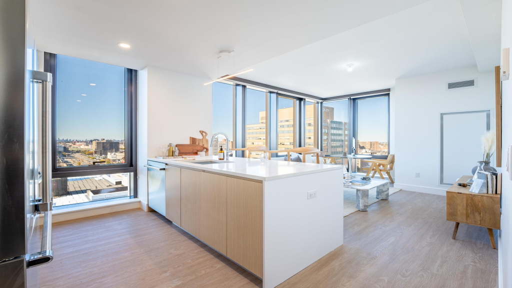 98 Queens Boulevard #17G, Queens, NY 11374 1