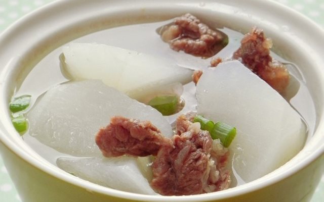 Canh Thịt Bò Nấu Củ Cải