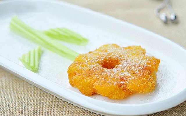 Bánh Trái Thơm Chiên Giòn