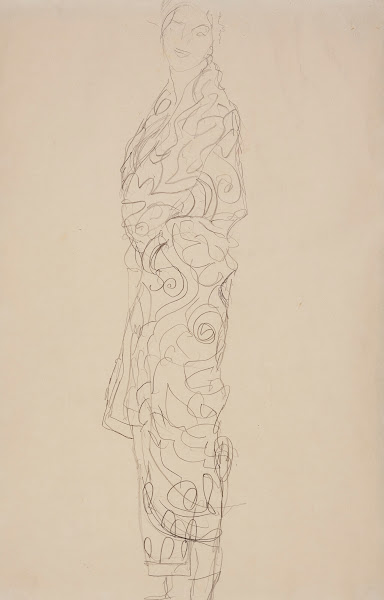 Stehende in Tücher gehüllt circa 1917