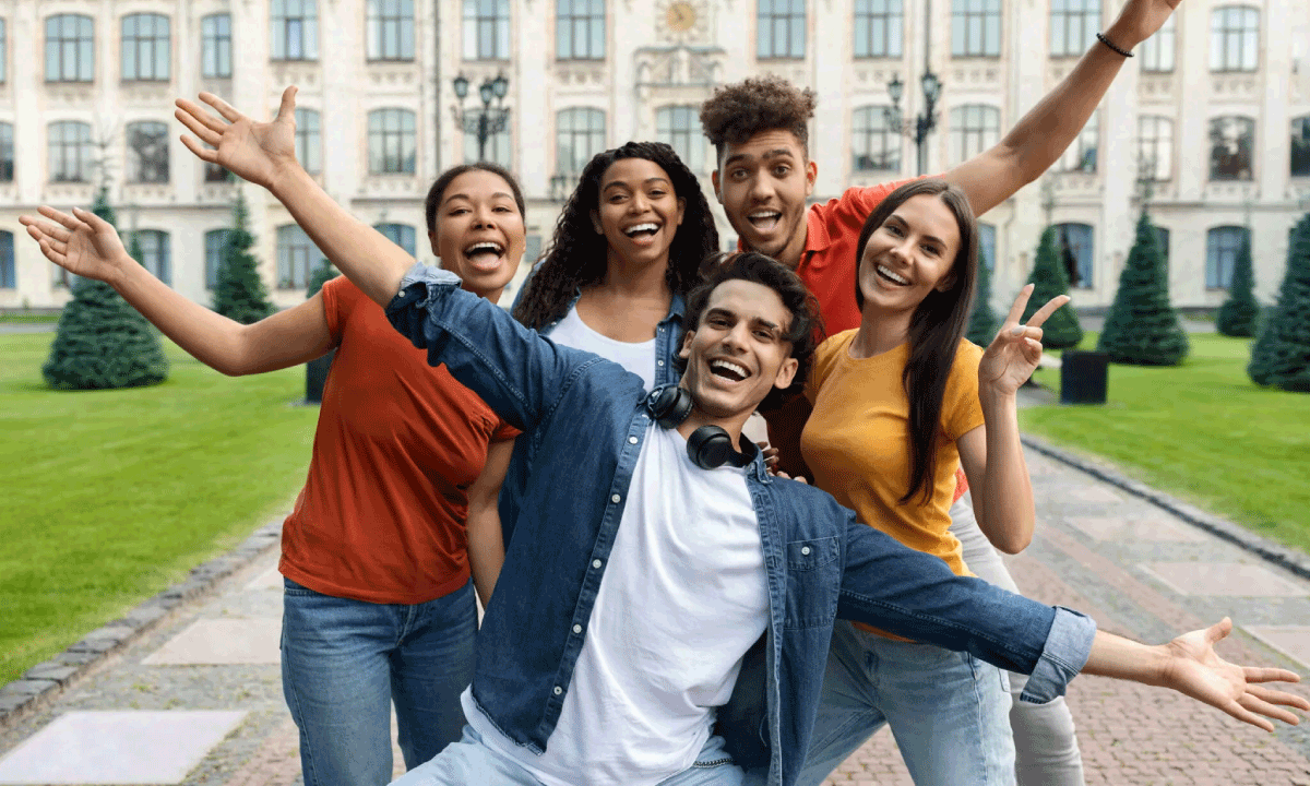 Reformas universitarias en Reino Unido podrían afectar a estudiantes vulnerables y debilitar la oferta académica