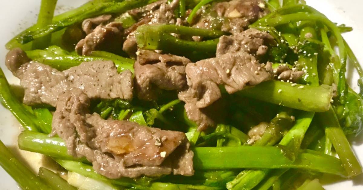 Rau muống xào thịt bò
