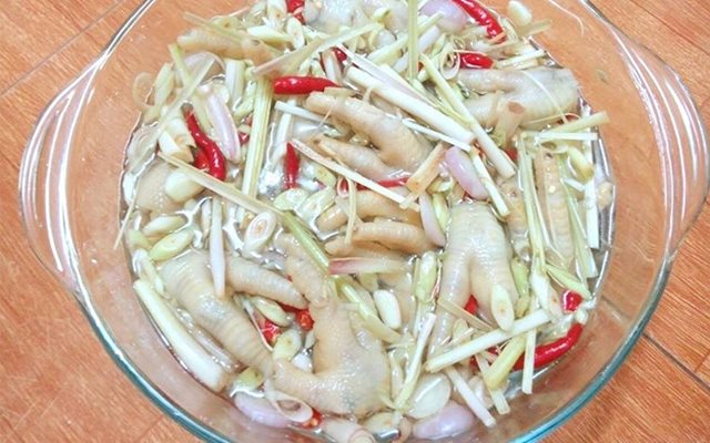 Chân Gà Ngâm Hành Sả