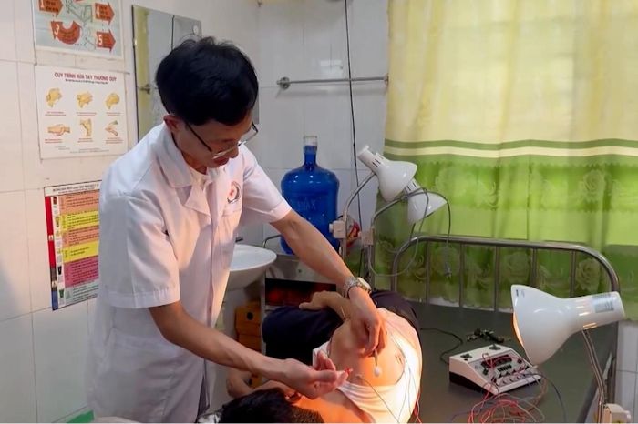 Đề xuất mỗi trạm y tế xã có 15 nhân sự - Đài Phát thanh và truyền hình Hà Nội
