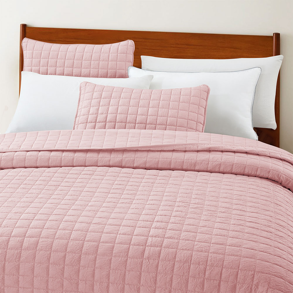 Set de colcha king de poliéster Candid Home Collection™ Clover color rosa pálido, 3 piezas