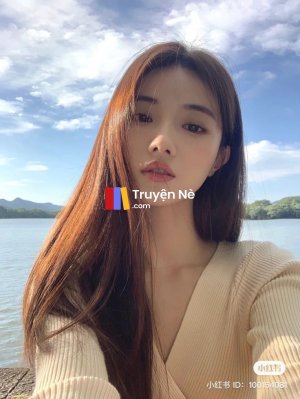 Cuộc Chơi Đằng Sau Vòng Tay