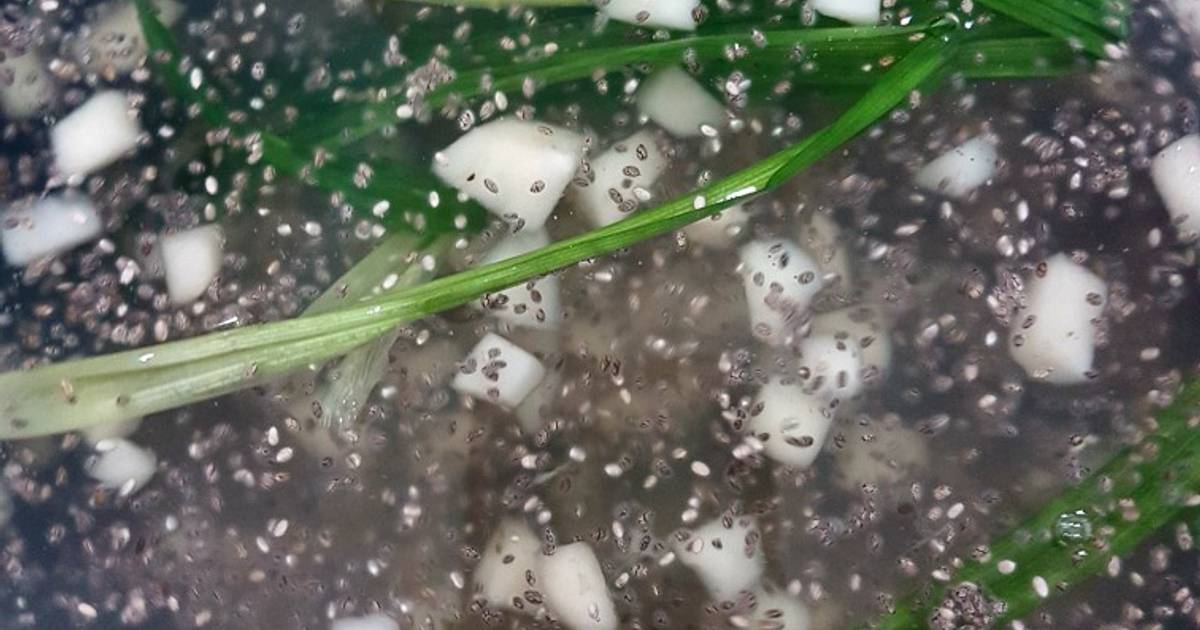 Nước củ năn hạt chia đường phèn