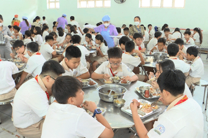 Sở ATTP TPHCM khó kiểm tra hết các cơ sở cung cấp suất ăn, thực phẩm - Báo Sài Gòn Giải Phóng