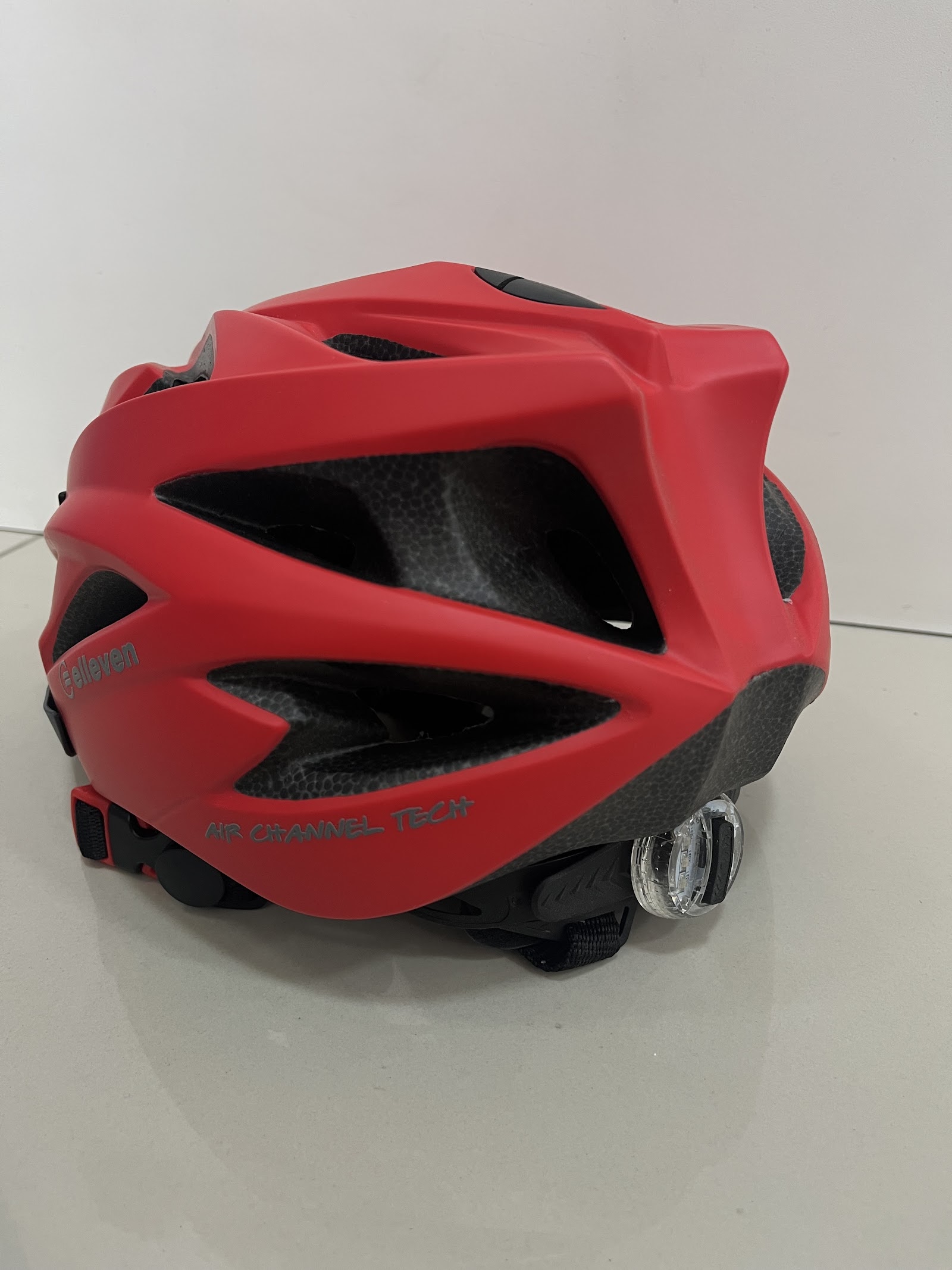 CAPACETE ELLEVEN — foto 2