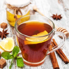 Nếu thích có thể thêm một vài miếng chanh và thưởng thức thôi nè. Trà quế mật ong đơn giản, nhanh chóng với vị thơm ngon, nóng ấm rất tốt cho sức khỏe nếu uống vào mỗi buổi sáng. Bạn còn chờ gì mà không lưu công thức lại ngay nào.