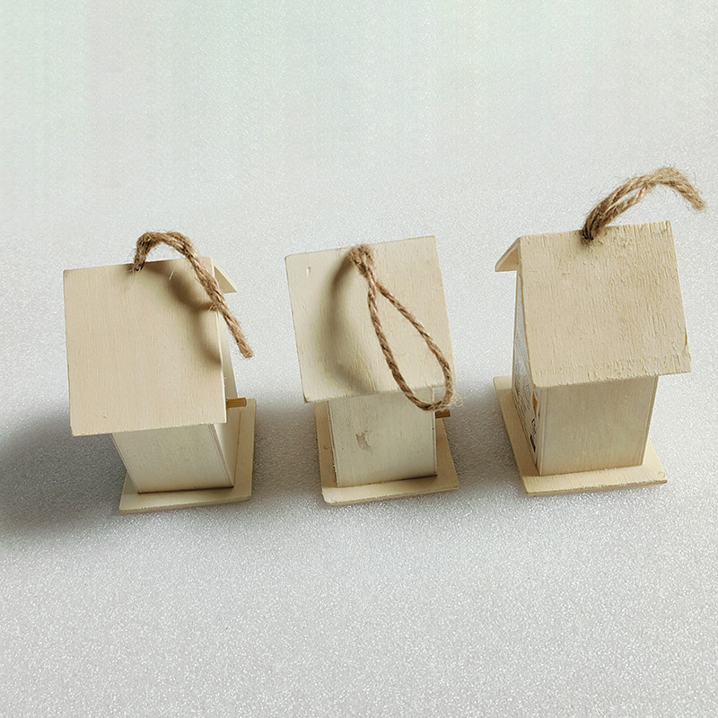 Pine wood birdhouse for hanging