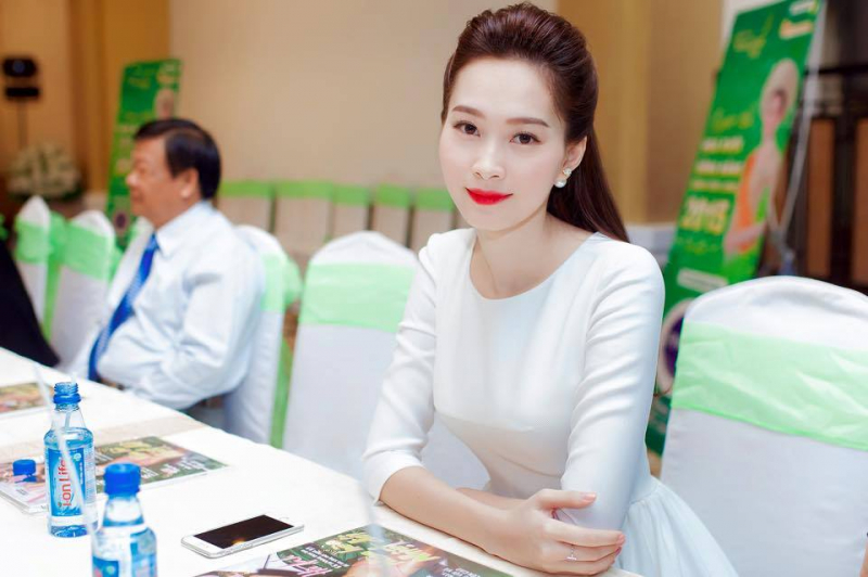 Hoa hậu Thu Thảo