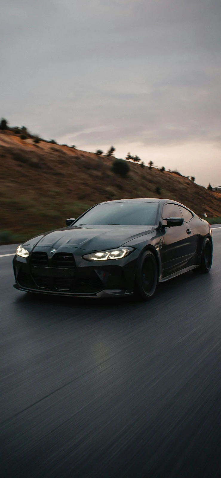 Black BMW M4 Driving Fast - Automotive Photography 2K iPhone Wallpaper (1463x3165)