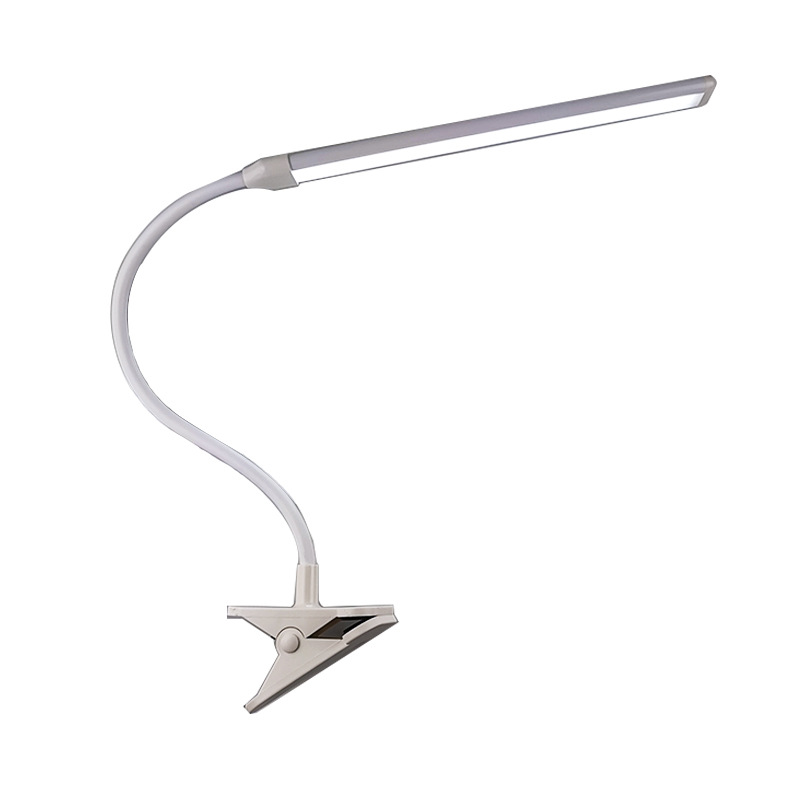 LED clamp light with USB connection