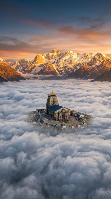 Kedarnath Temple Floating in Himalayan Mist Clouds