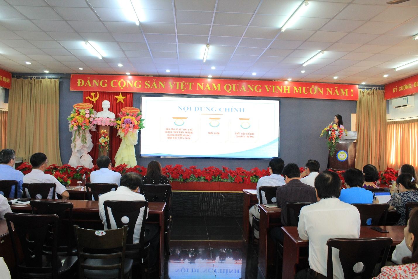 Toàn cảnh cuộc họp