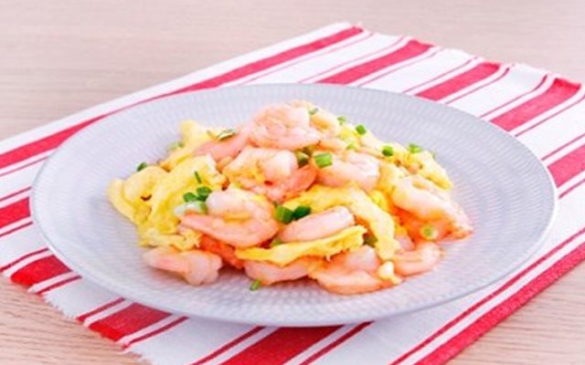 Tôm Xào Trứng Gà