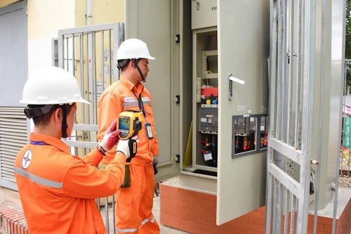 Hà Nội chủ động ứng phó mức tiêu thụ điện tăng cao - Đài Phát thanh và truyền hình Hà Nội