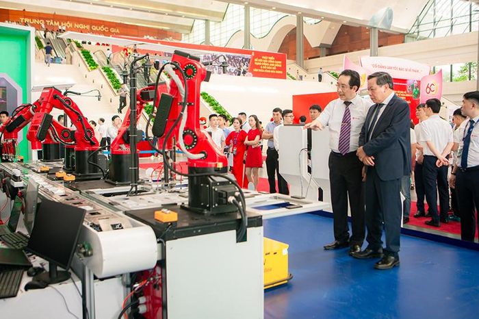 Doanh nghiệp Việt đẩy mạnh đổi mới công nghệ, nâng cao năng lực cạnh tranh toàn cầu - Báo Tin Tức TTXVN