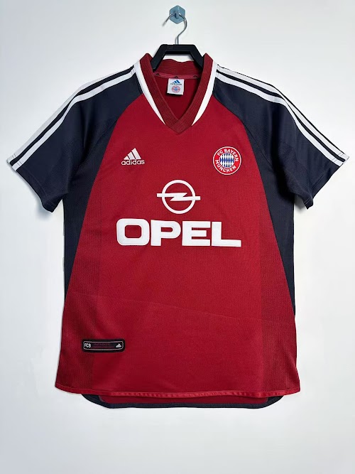 El estadio del Bayern en la temporada 2001-02.jpeg