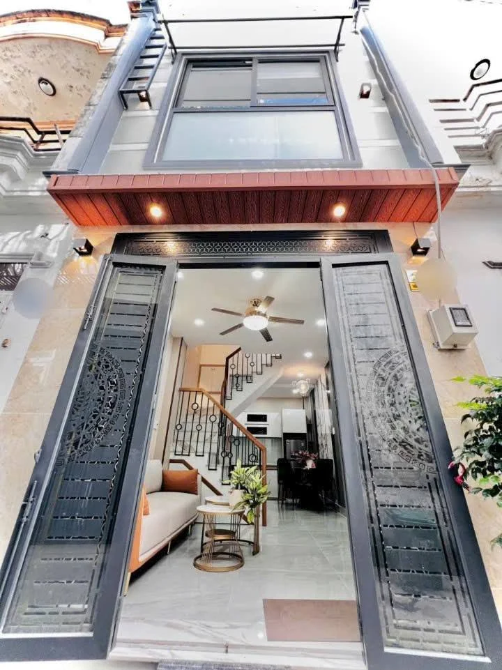 Bán nhà mới đẹp, hẻm 3 gác , Tống Văn Hên, P. Tân Sơn, Quận Tân Bình