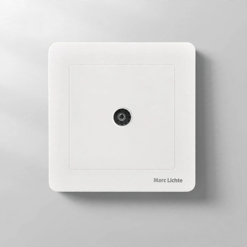 Socket 16A European standard with USB