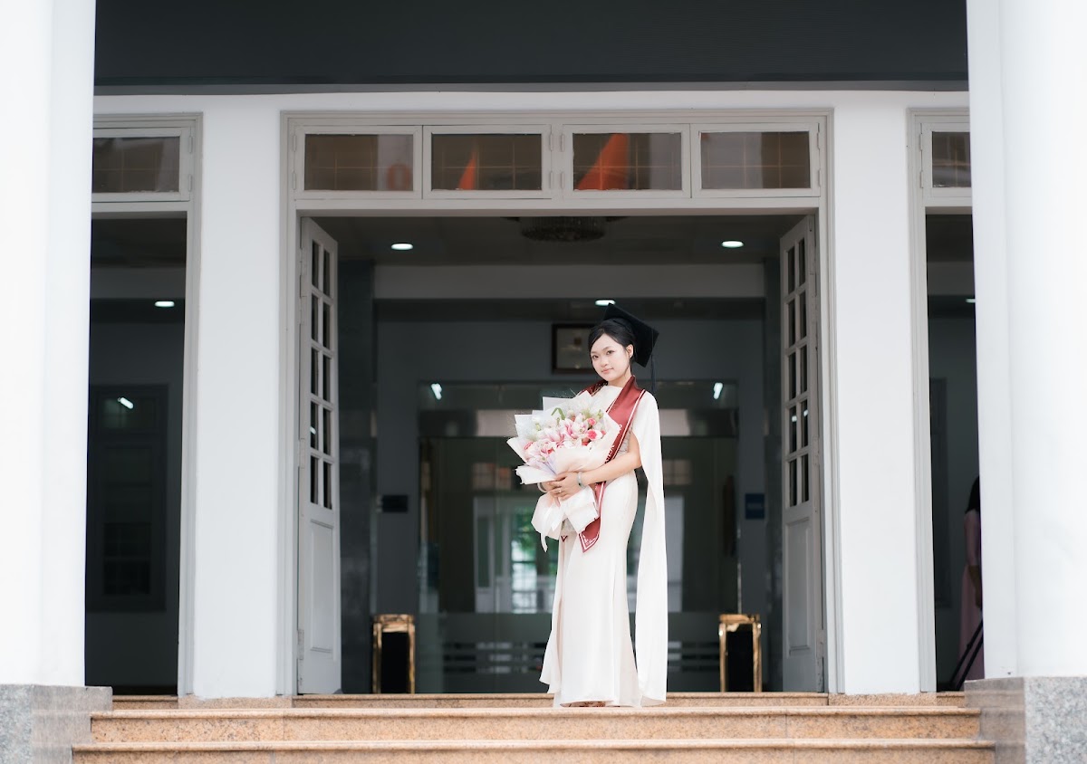 Kỷ niệm tốt nghiệp DSC09396