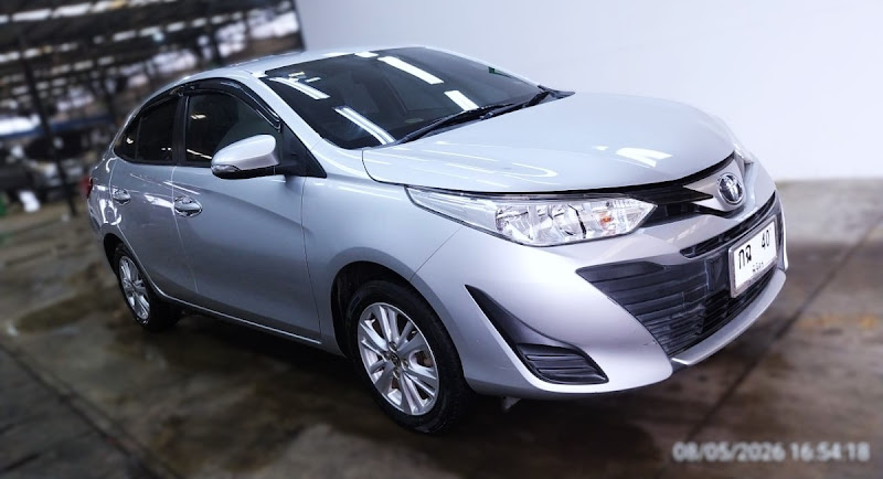TOYOTA YARIS ATIV