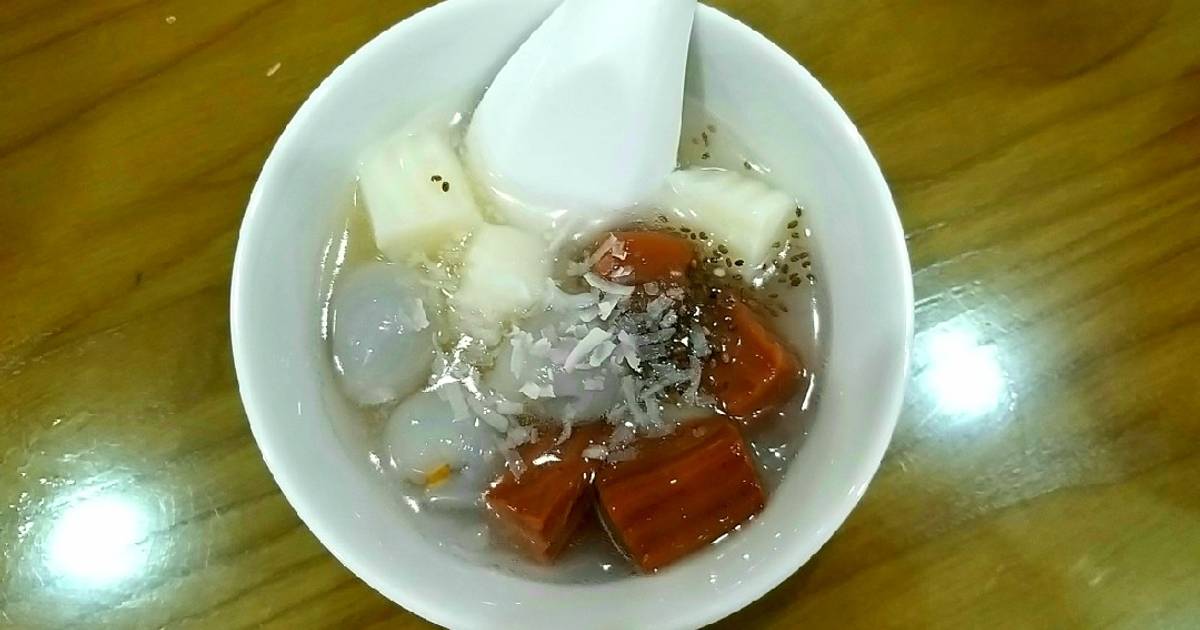 Chè khúc bạch đơn giản ngẫu hứng (bột sắn dây, bột rau câu dẻo)