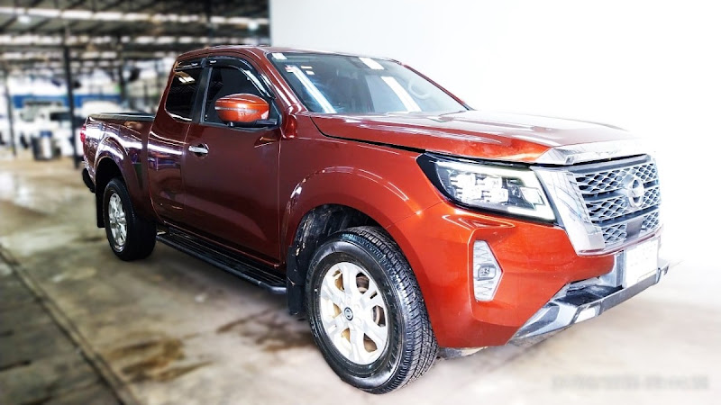 NISSAN NAVARA