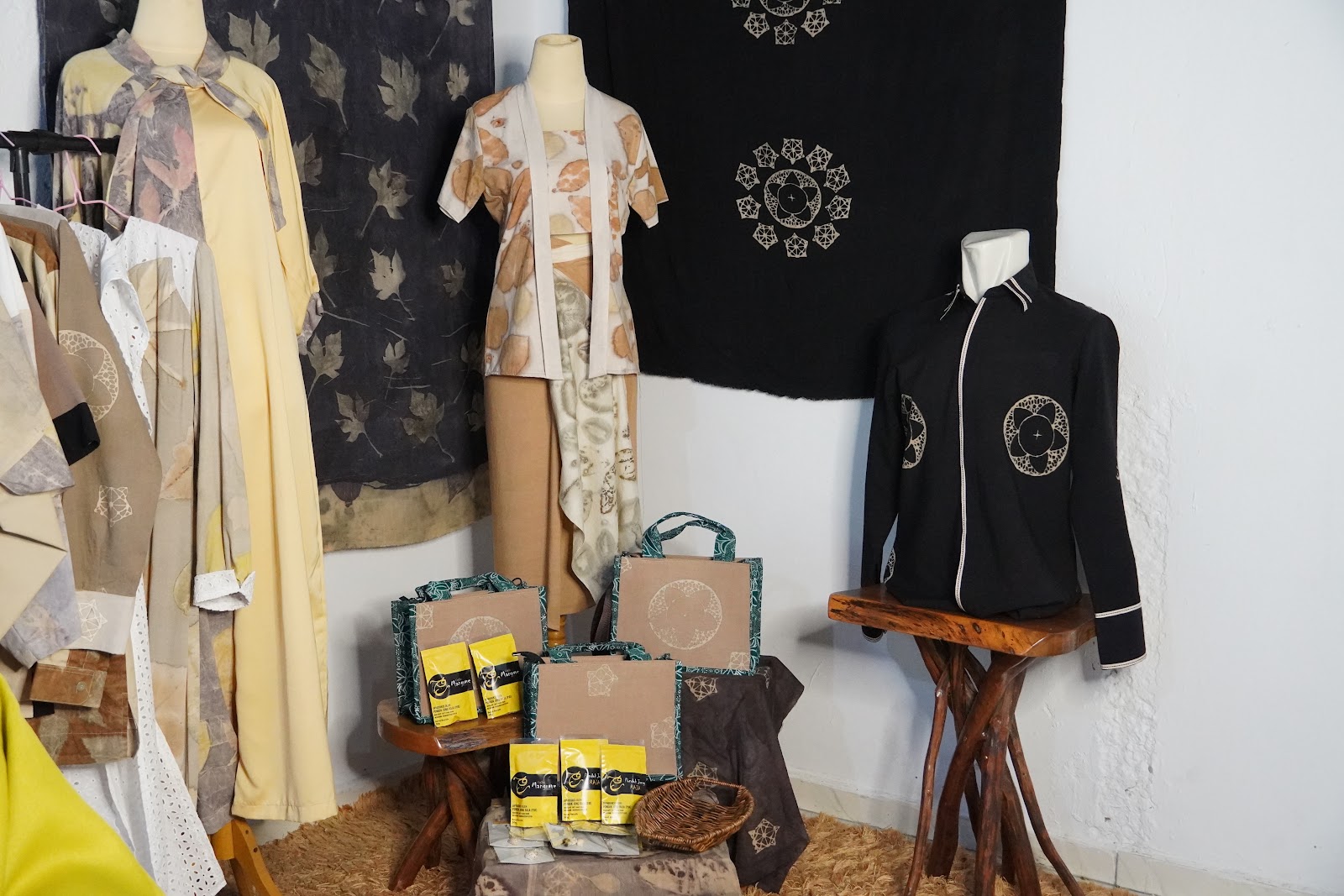 Creative Economy Products of the Tanjung Siambang Community from Mangroves