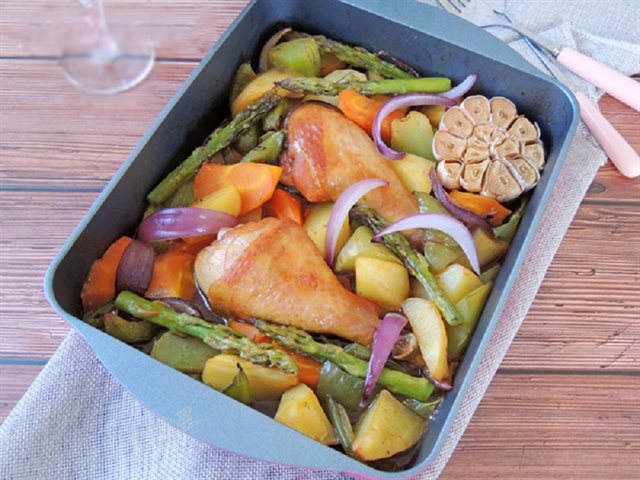 Đùi Gà Nướng Rau Củ