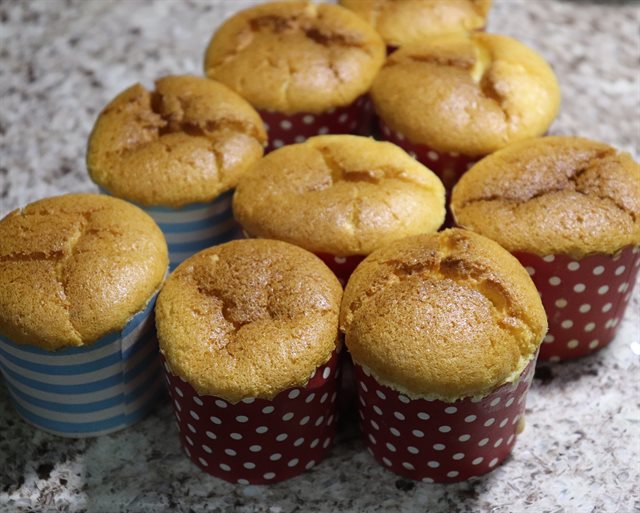 Muffin Táo Tươi Cắt Lát