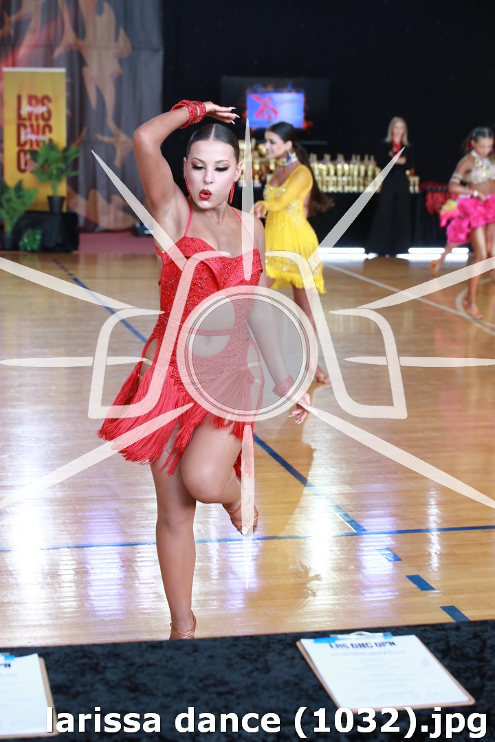 larissa dance (1032).jpg