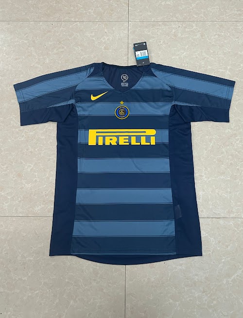 Inter de Milán II 2004-05.jpg
