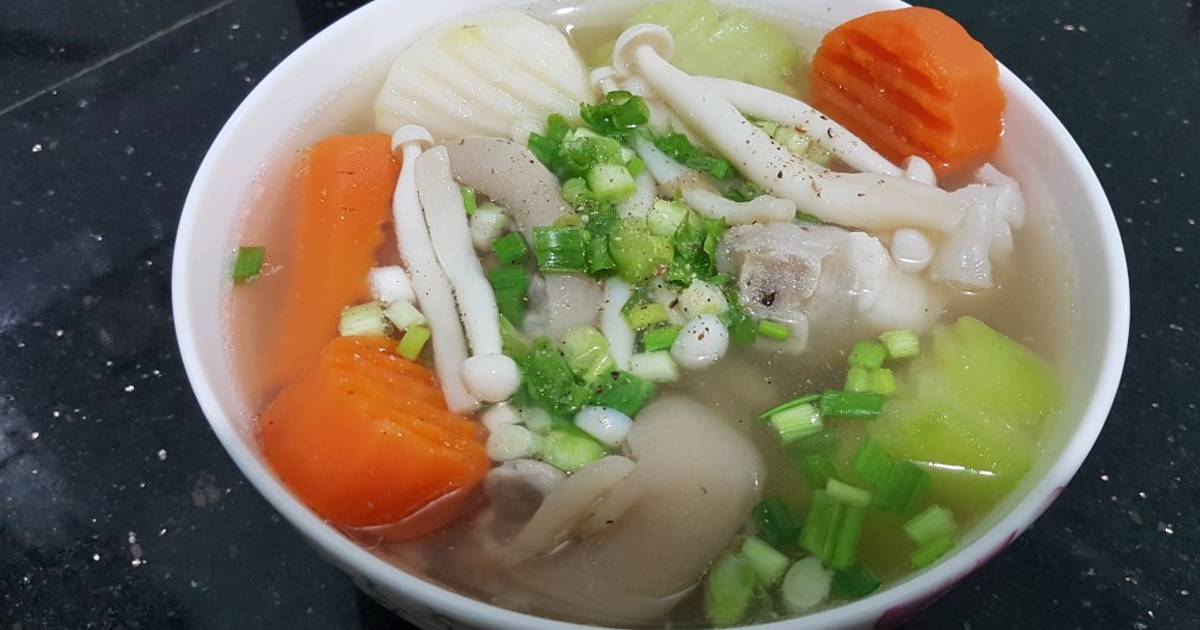 SP.0278 - Canh Giò Heo Nấm Linh Chi & Rau Củ