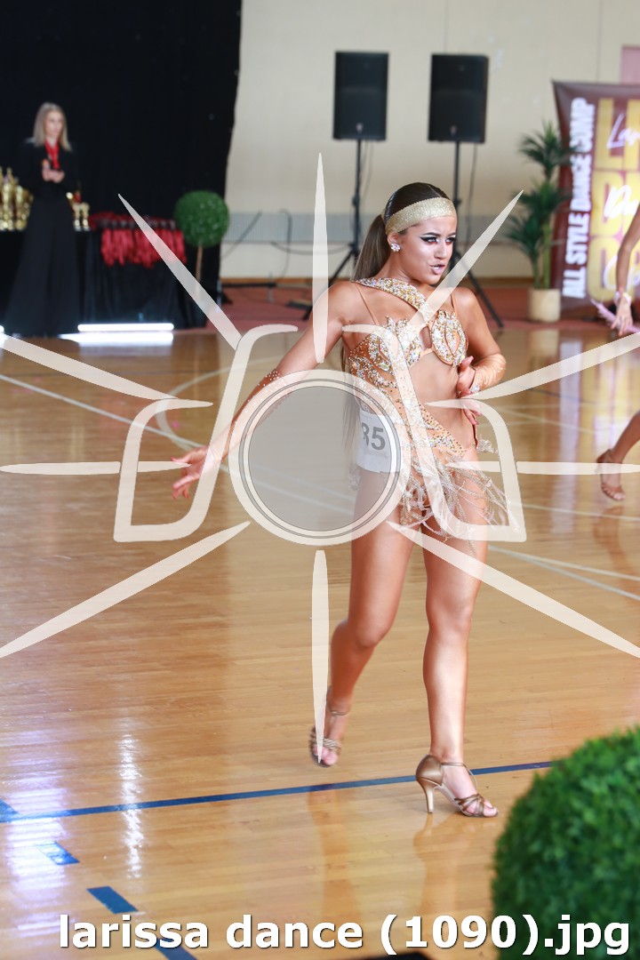 larissa dance (1090).jpg