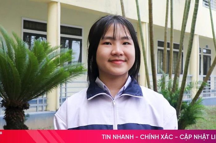Nữ sinh Hà Tĩnh chinh phục ngôi vị thủ khoa môn Tiếng Pháp - Báo Hà Tĩnh