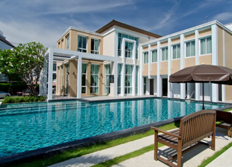 บ้านกลางเมือง เอสเซ้นส์