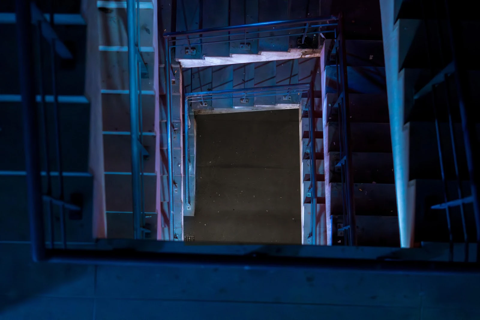 Looking Down a Dark Staircase - Urban Night Photography 5K Wallpaper (6000x4000)