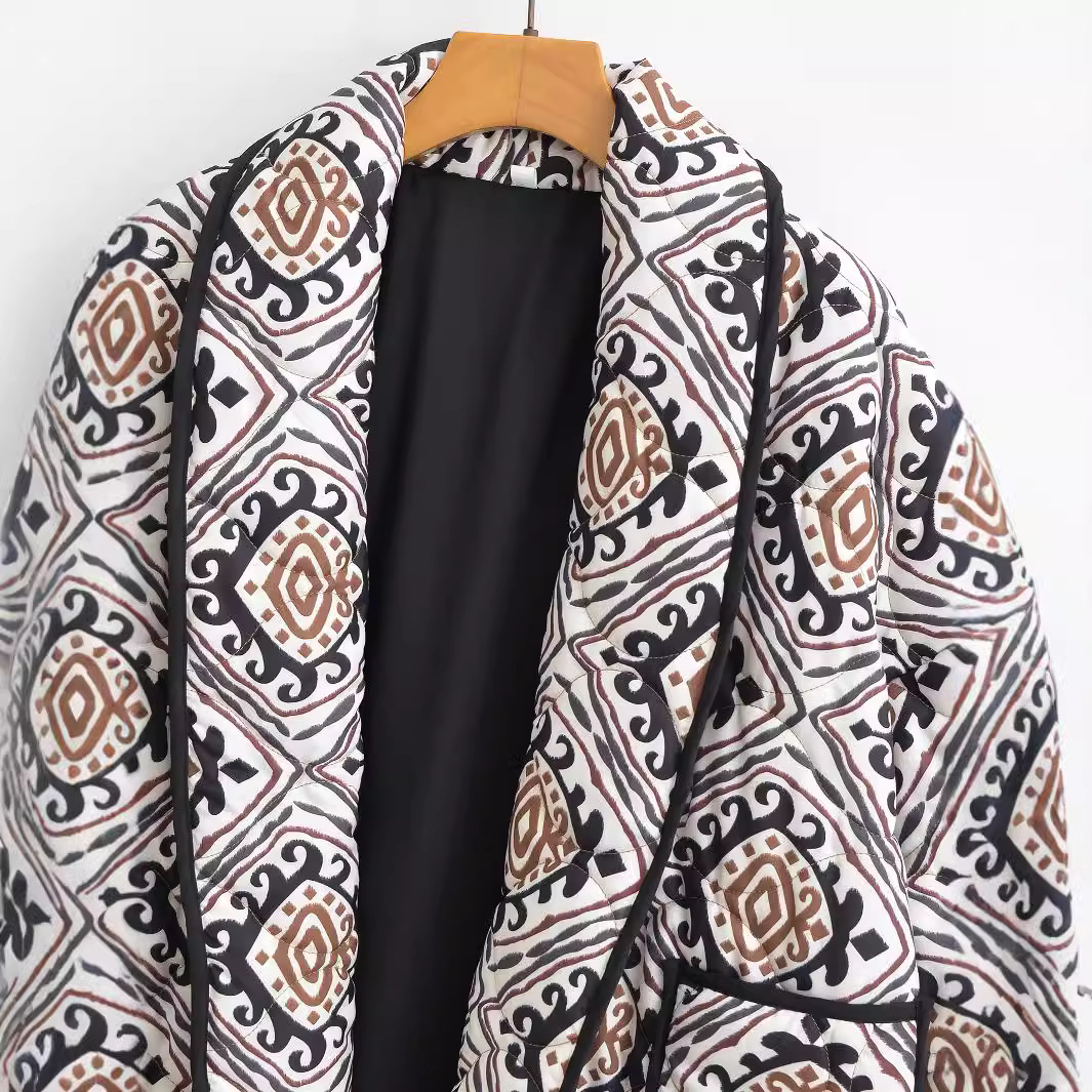 Modische Damen-Winterjacke im europäischen Stil