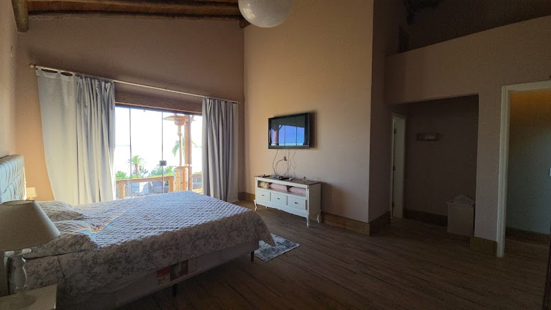 Foto 5 de Casa pé na água ao lado do Clube Marina no Riviera de Santa Cristina XII