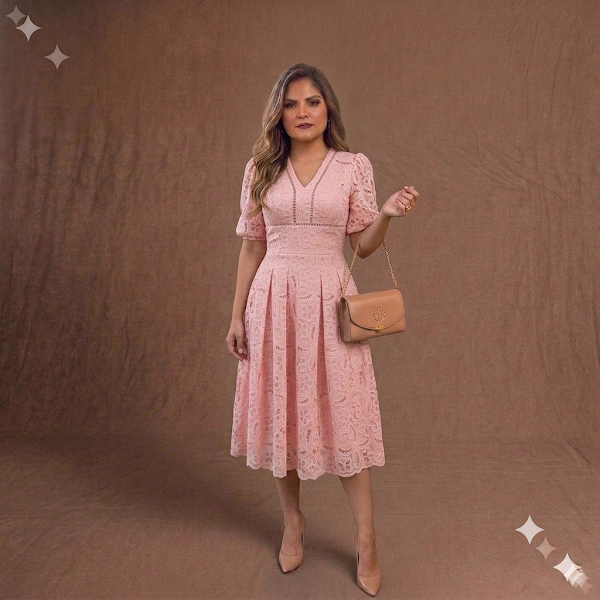 Vestido Rosa en Ojalillo