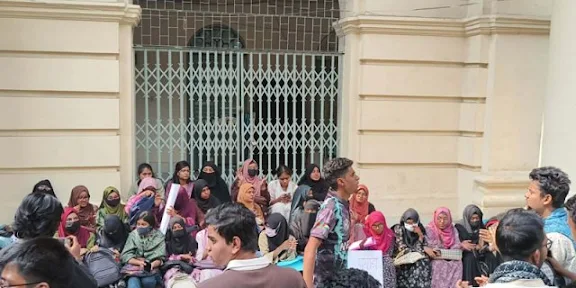 বিশেষ বৃত্তি: বৈষম্যের অভিযোগে জবির শিক্ষার্থীদের বিক্ষোভ