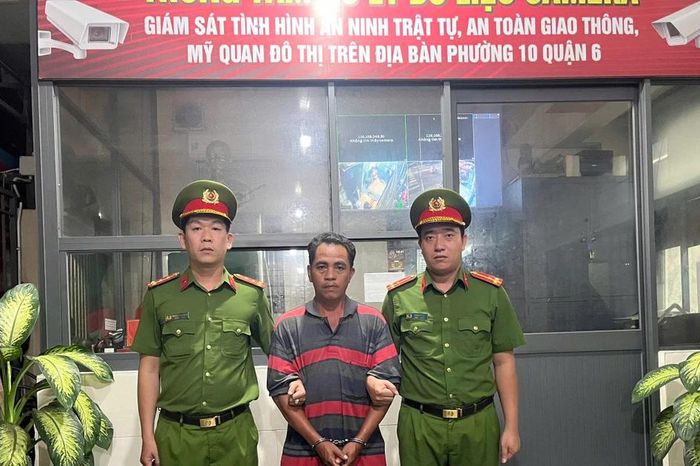 Xác minh vụ người đàn ông tấn công cảnh sát giao thông để cản trở xử lý vi phạm nồng độ cồn - Báo VietnamPlus