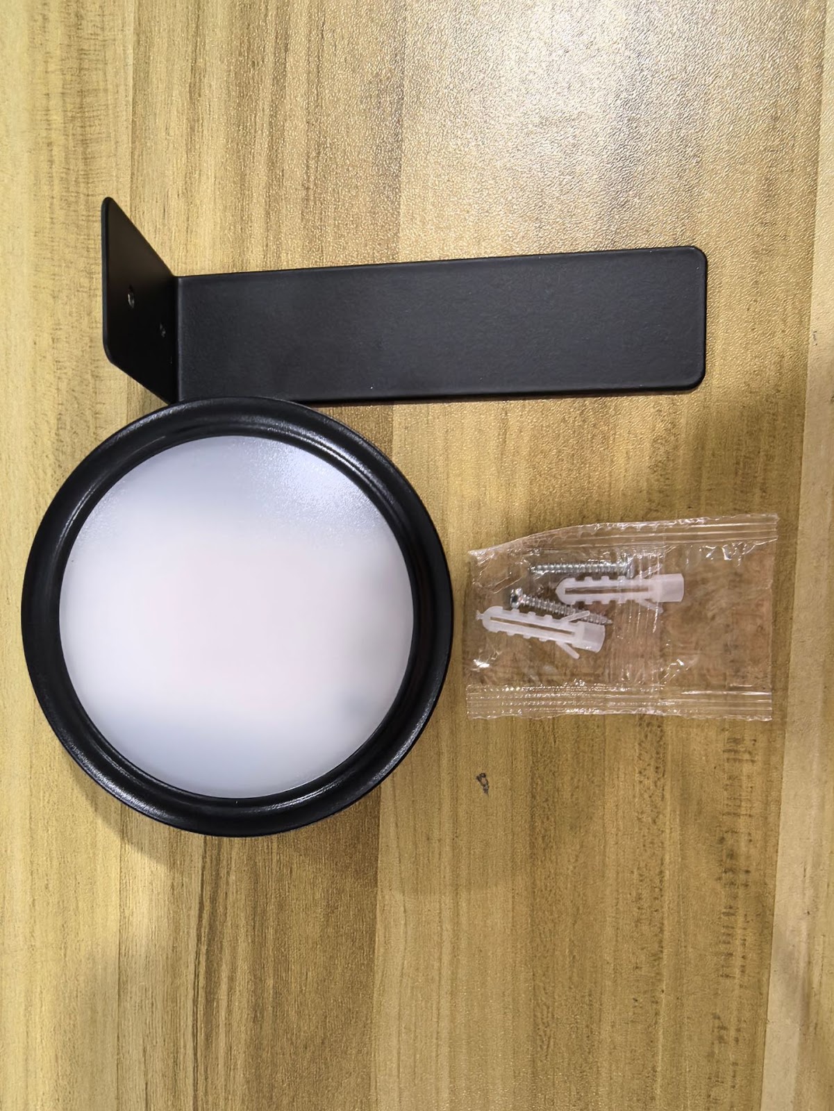 Wall light with motion sensor and LED