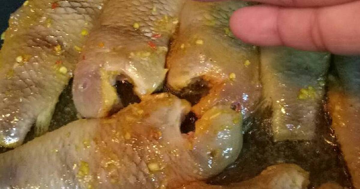 Cách chiên cá không văng dầu